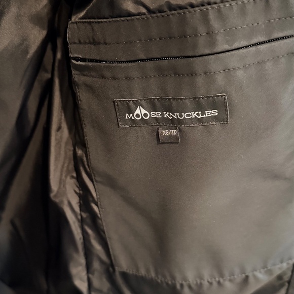 Moose Knuckles Alberta Parka - Picture 9 of 16